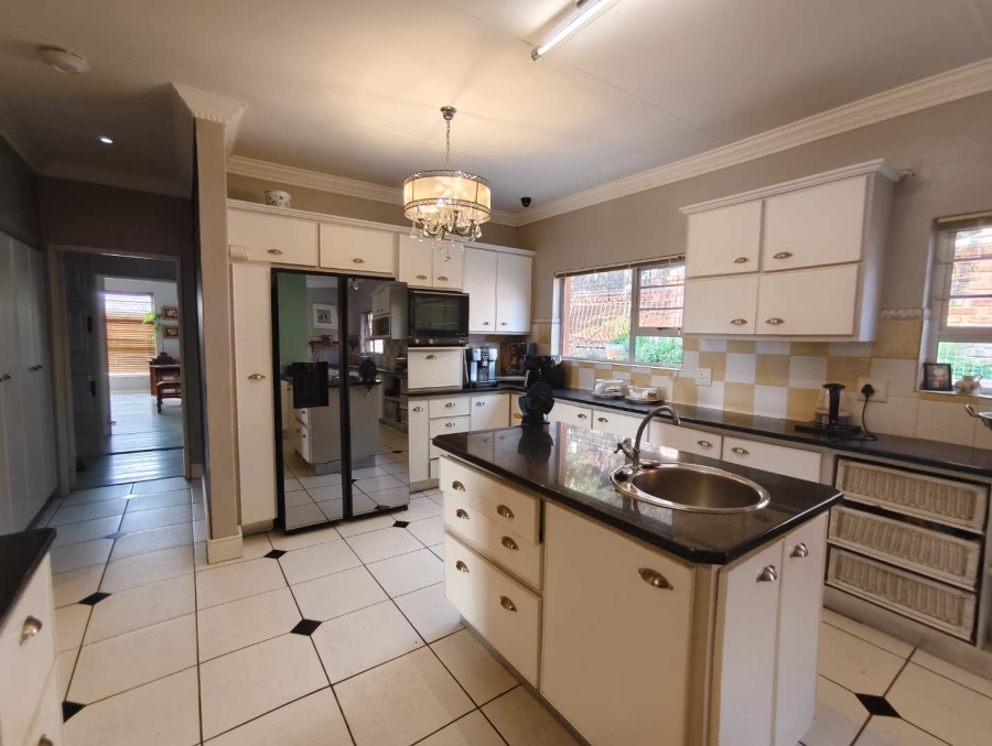 6 Bedroom Property for Sale in Quaggafontein Free State